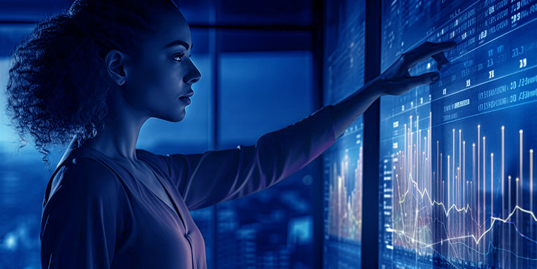 uma mulher vendo dashboards que foram impulsionados pelo big data